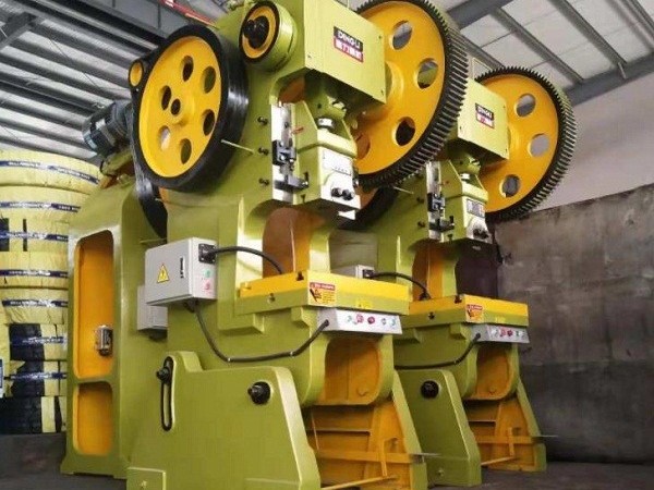 清遠鈑金加工廠家的開式和閉式?jīng)_床介紹 清遠鈑金加工廠家的開式和閉式?jīng)_床介紹