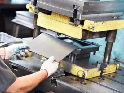 五金沖壓廠家，伺服壓力機(jī)的詳細(xì)介紹